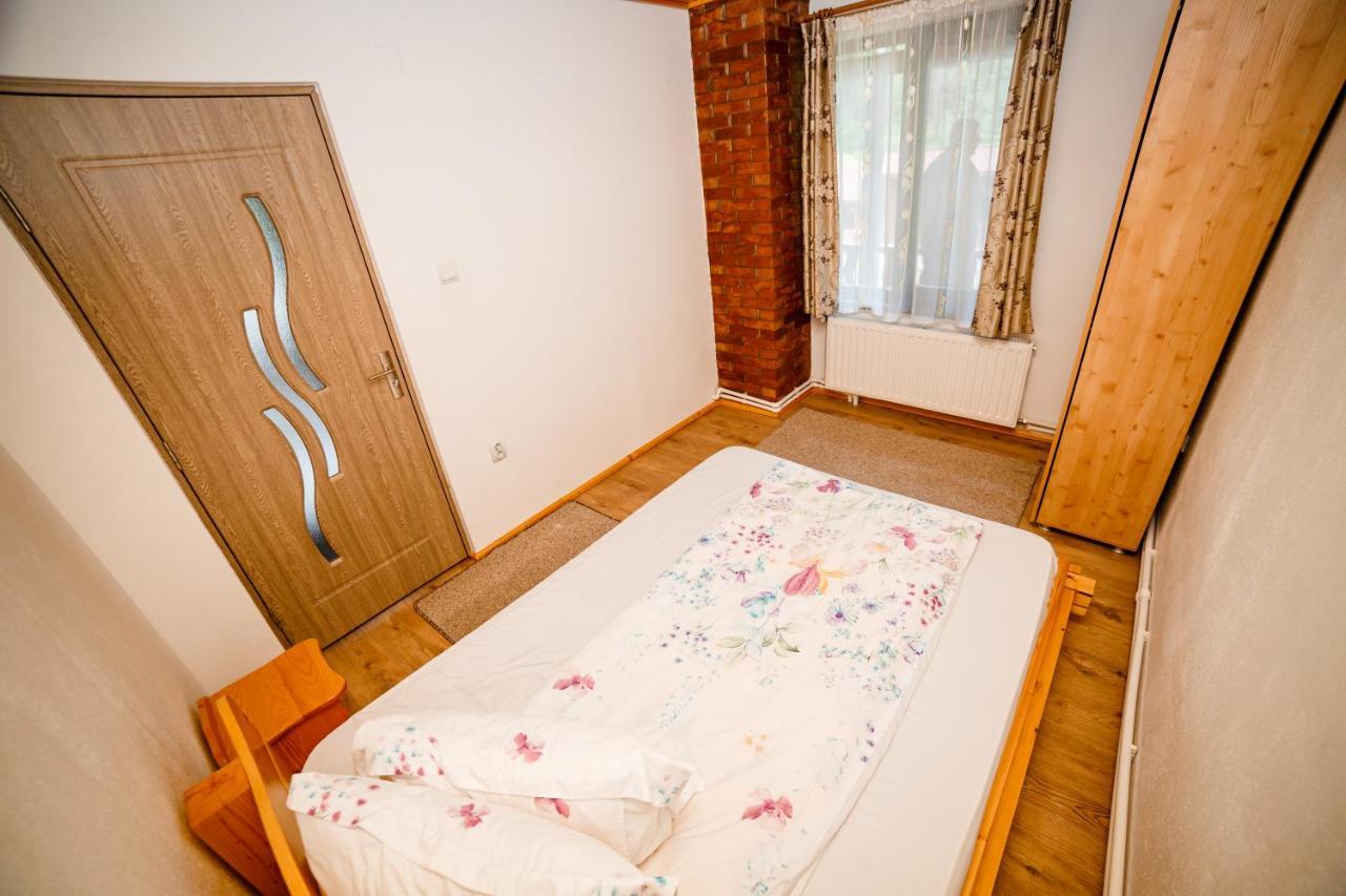 Casa Tudor Topliţa Esterno foto